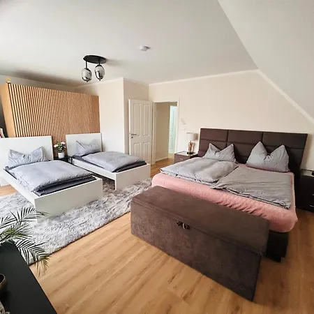 Vier Apartment, Messe Lägenhet *